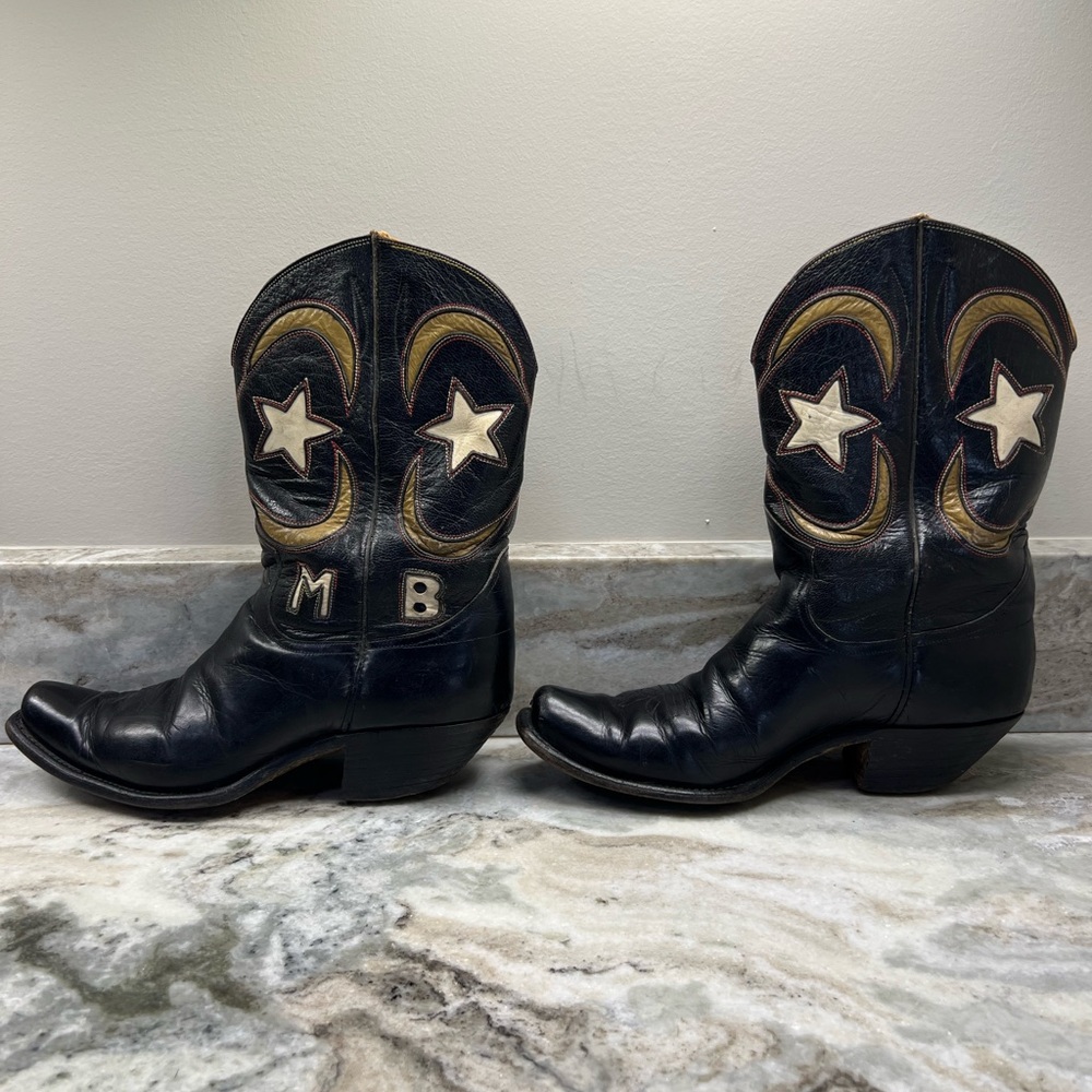 Vintage Leather Boots with moon and star designs - Picture 4 of 12